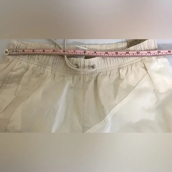 Nike sportswear women’s mid-rise loose woven  windbreaker sweatpants  med. - Picture 7 of 9